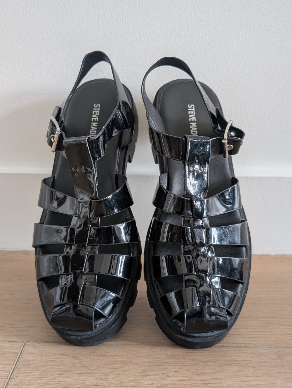 Steve Madden Fisherman Sandals